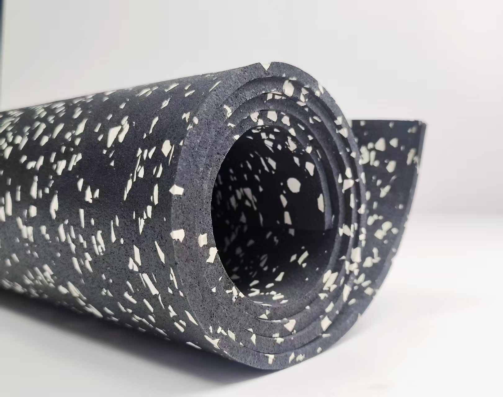 Gym Prefabricated coil material Indoor Rubber Shock-absorbing Sound insulation